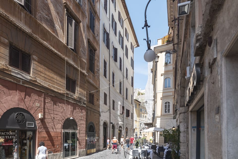 Apartment, 2 Bedrooms | Street view