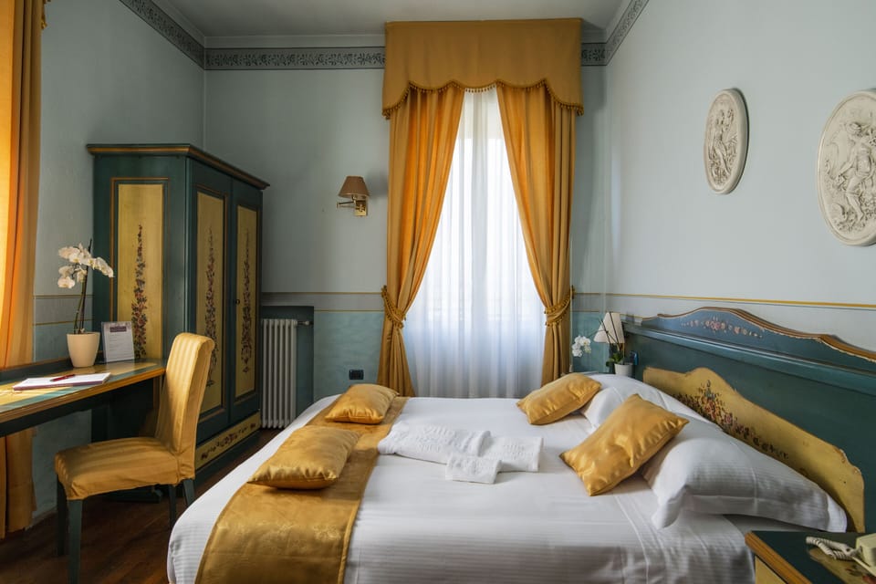 Minibar, in-room safe, desk, blackout drapes