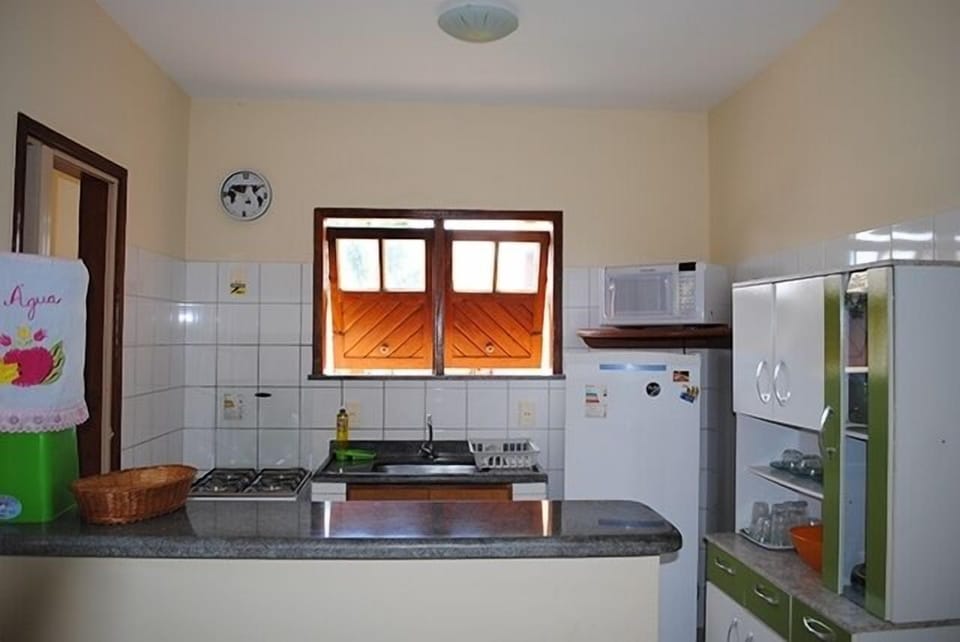 Full-size fridge, microwave, stovetop, espresso maker