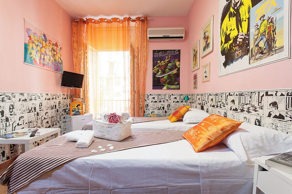 Standard Room, 2 Twin Beds | Minibar, individually decorated, individually furnished, desk