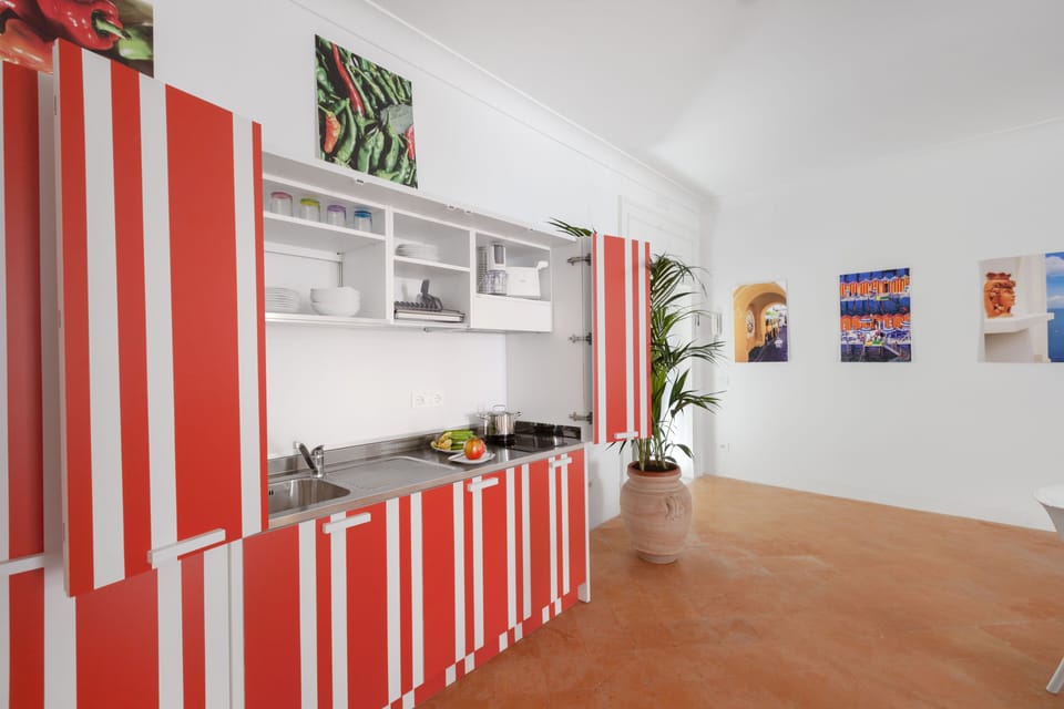 Design Apartment | Private kitchen | Microwave, oven, stovetop, toaster