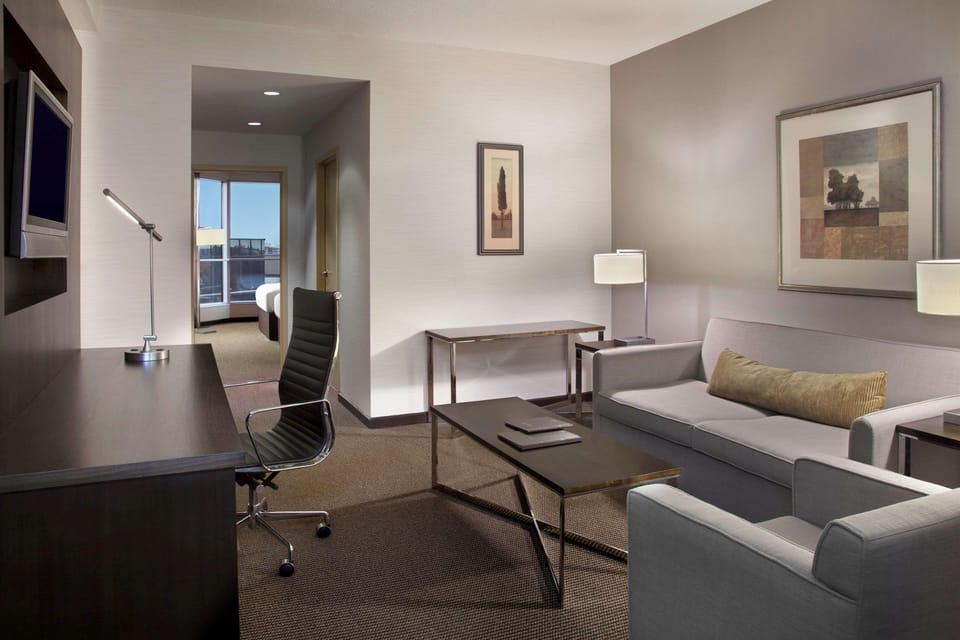 Suite, 1 Bedroom | Hypo-allergenic bedding available, in-room safe, desk, laptop workspace