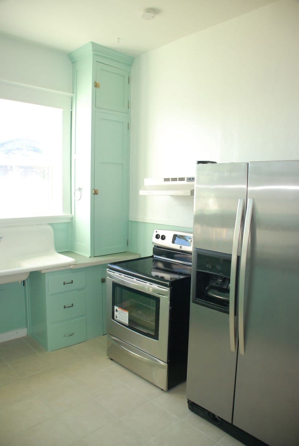 Apartment | Private kitchen | Fridge, microwave, stovetop, coffee/tea maker