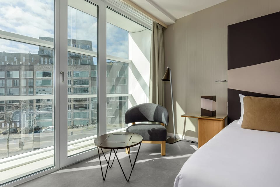 Superior Double Room, 1 Queen Bed | Living area | 55-inch Smart TV with cable channels, Netflix, streaming services