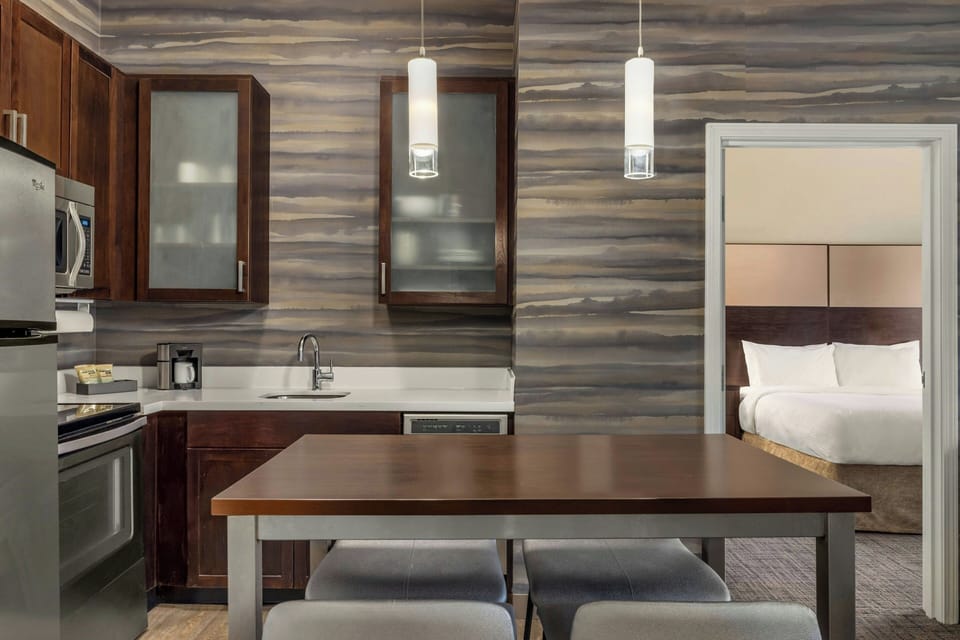 Two-bedroom suite, 1 king bedroom, 1 queen bedroom, | Premium bedding, desk, laptop workspace, blackout drapes