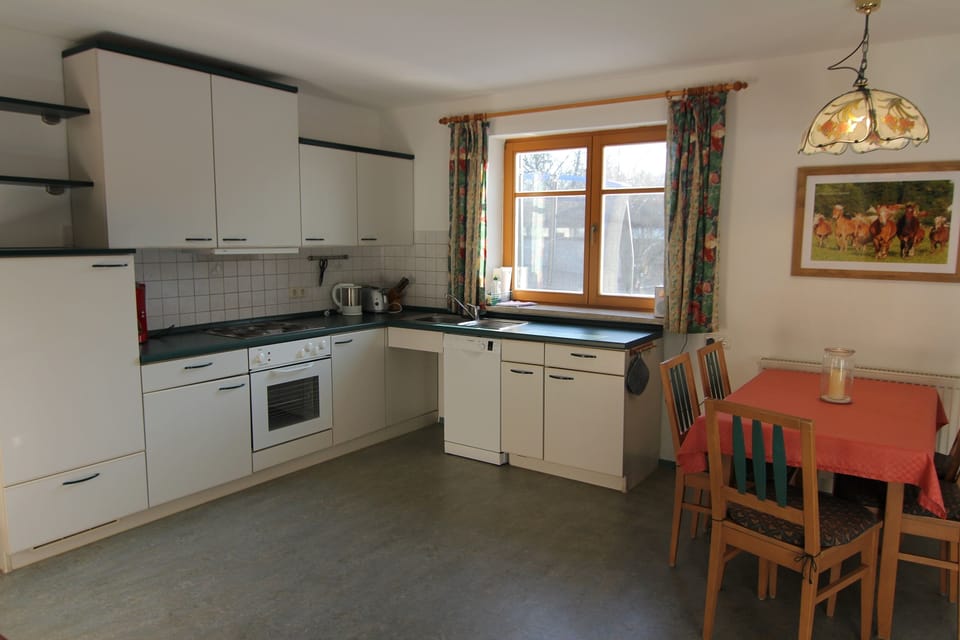Condo | Private kitchen | Oven, stovetop, toaster, cookware/dishes/utensils