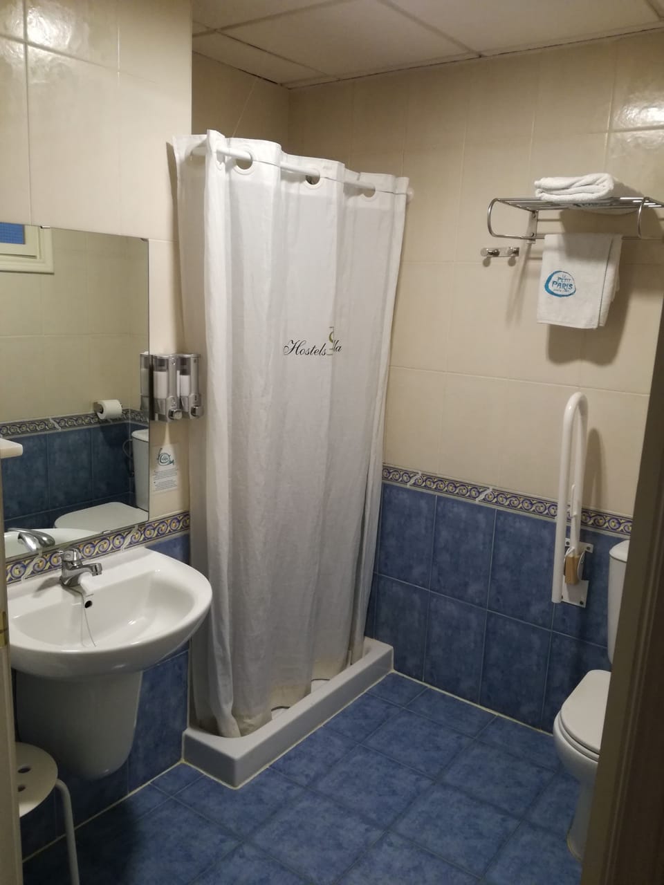 Le Petit Paris Hotel in Seville