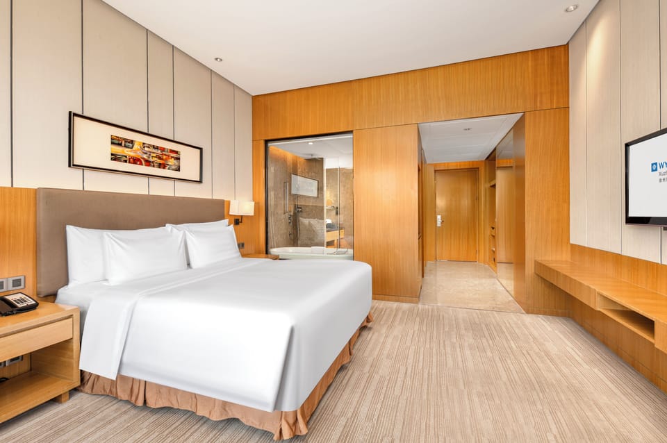 In-room safe, soundproofing, WiFi (free), bed sheets