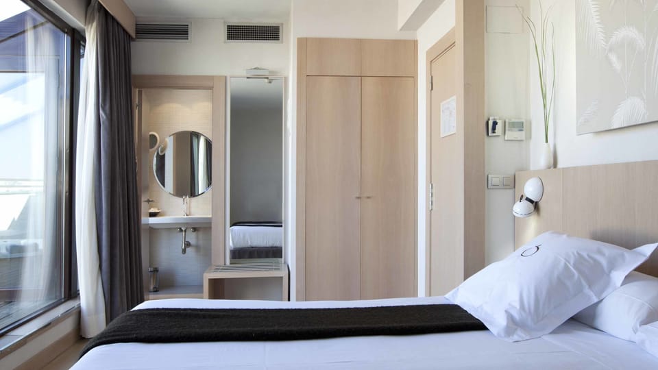 Double Room, Terrace (Jacuzzi) | Premium bedding, minibar, in-room safe, individually decorated