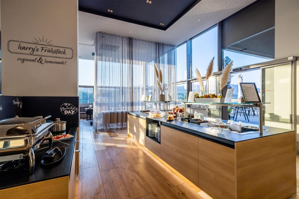 Daily buffet breakfast for a fee