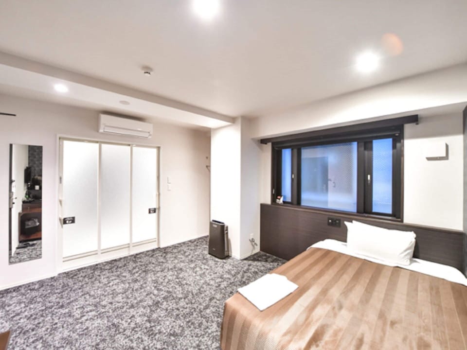 Individually decorated, desk, iron/ironing board, free WiFi