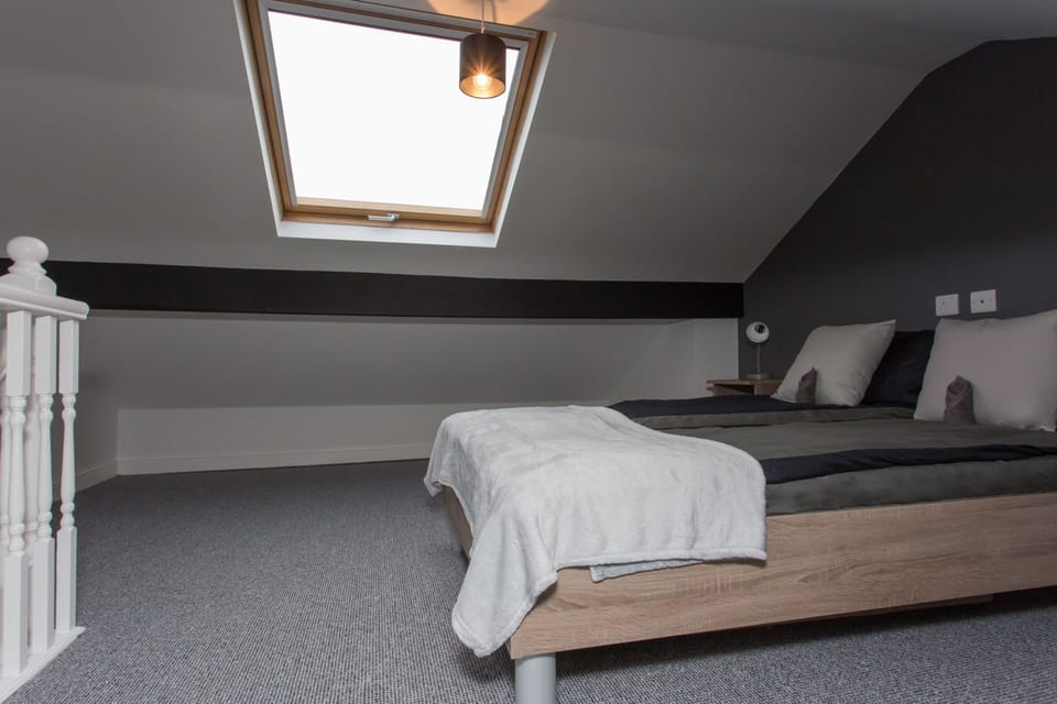 House, Private Bathroom