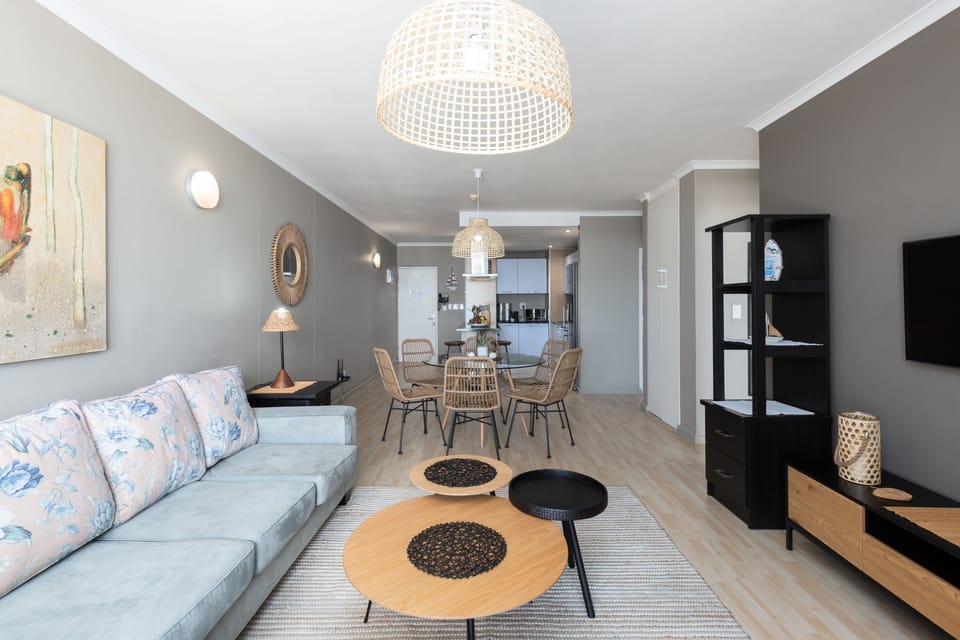 Apartment (2 Bedrooms) | Living area | LED TV, Netflix, streaming services