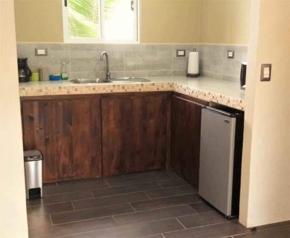 Tropical Villa With jacuzzi B4 | Private kitchenette