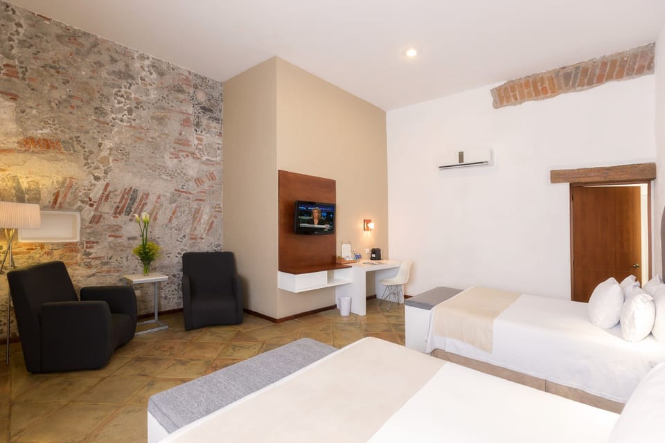 Superior Twin Double Private Room Ensuite | Blackout drapes, soundproofing, iron/ironing board, free WiFi