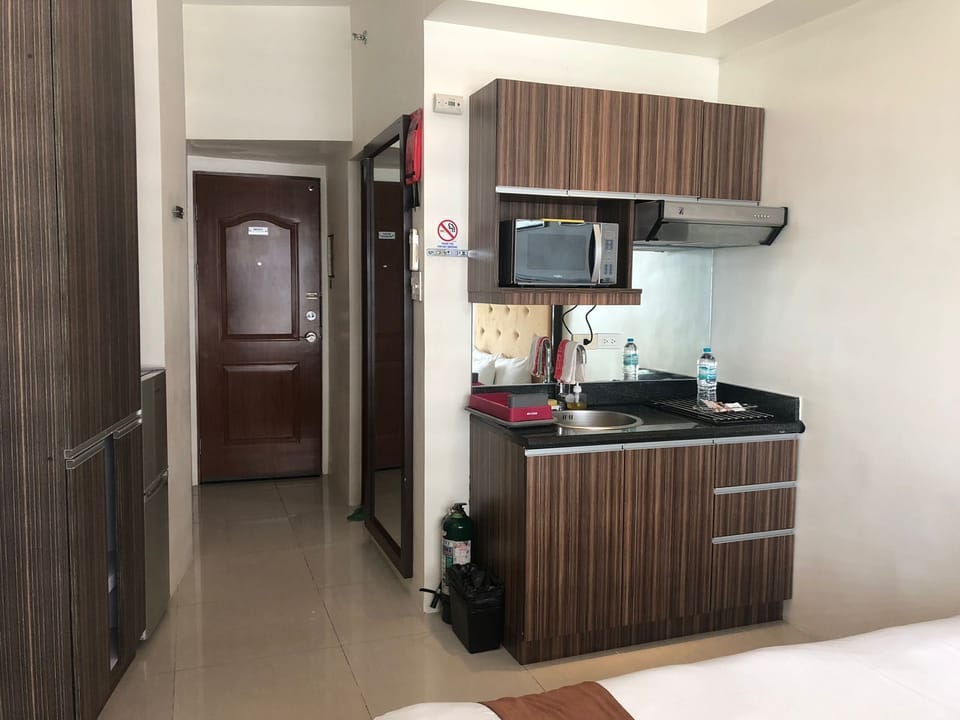 Superior Studio, Non Smoking, City View | In-room safe, iron/ironing board, rollaway beds, free WiFi