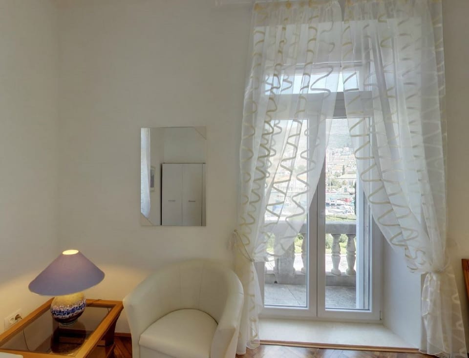 Apartment (Two-Bedroom Apartment with Balcony) | 2 bedrooms, free WiFi