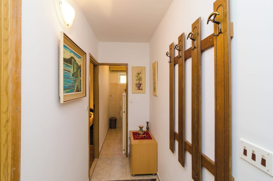 Apartment (One Bedroom Apartment with Terrace) | Interior