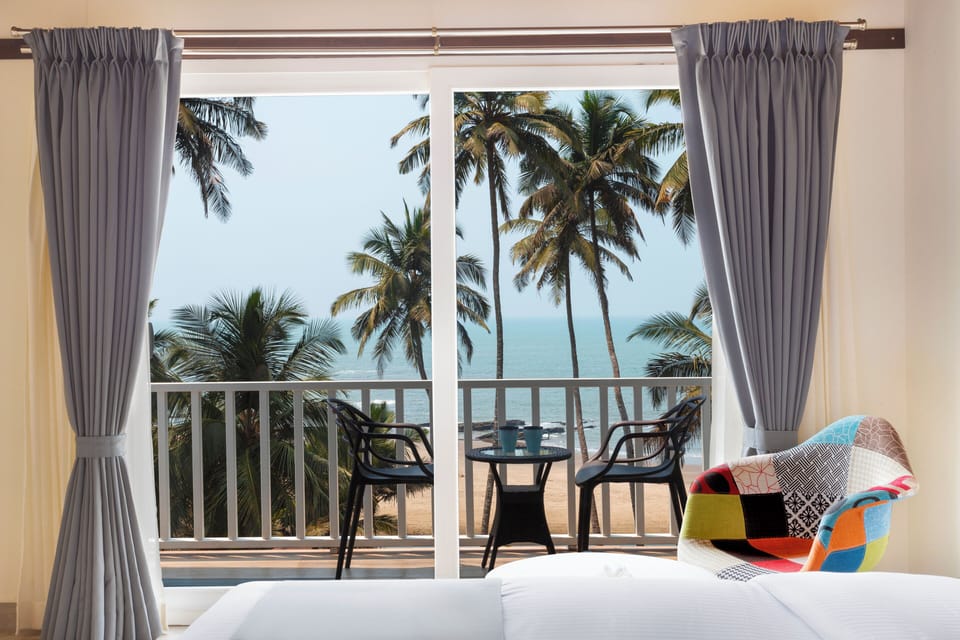 Ocean Front | Balcony
