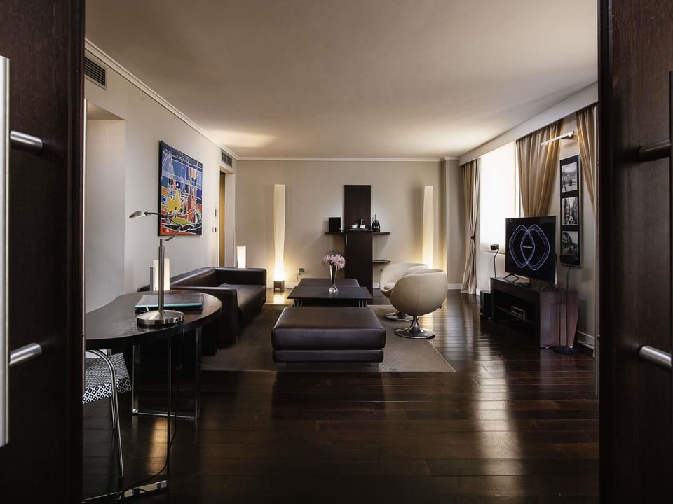 Suite, 1 King Bed (Opera) | Premium bedding, minibar, in-room safe, desk