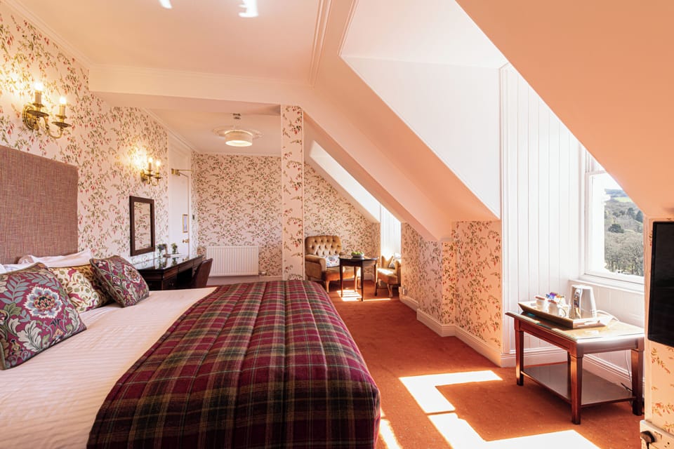 Double Room with Valley View | Pillowtop beds, desk, iron/ironing board, free WiFi