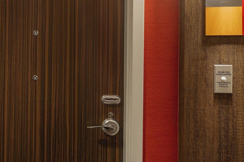 Premium bedding, pillowtop beds, in-room safe, desk
