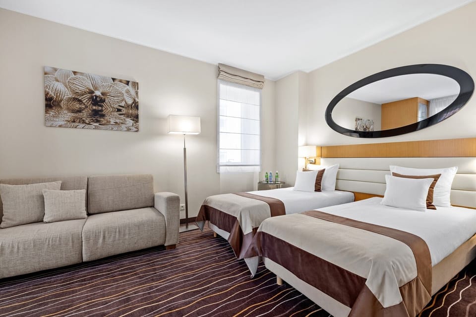 Superior Triple Room | Premium bedding, minibar, in-room safe, desk