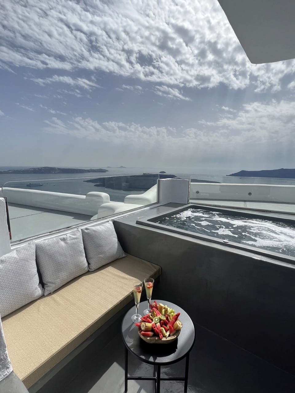 Superior Suite, Jetted Tub, Sea View | Private spa tub