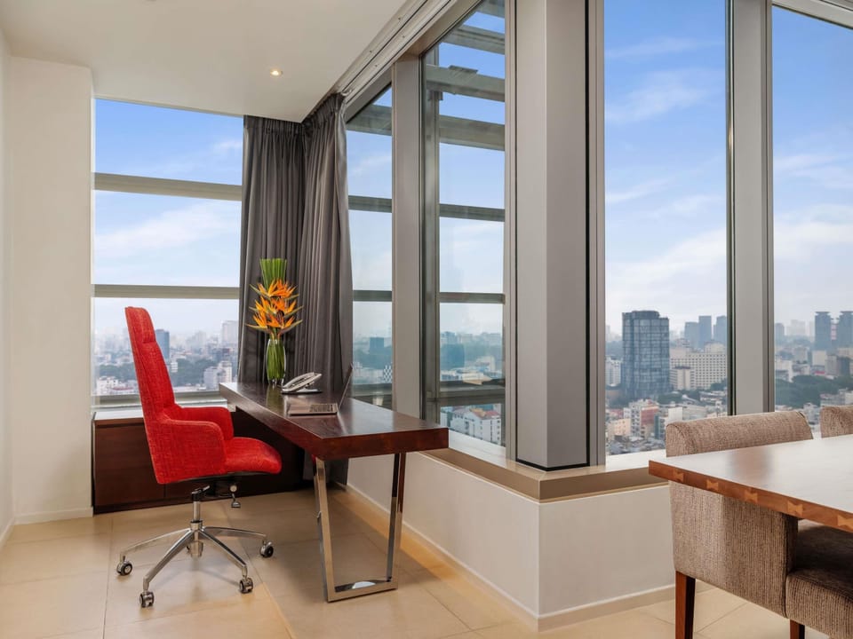 Minibar (some free items), in-room safe, desk, WiFi (free)