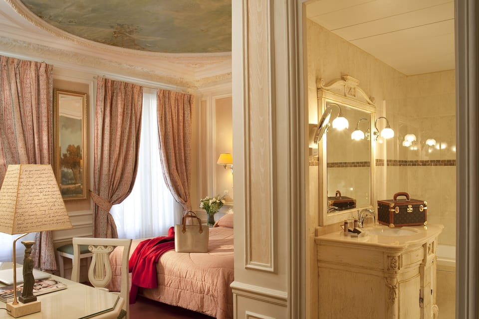 In-room safe, individually decorated, individually furnished, desk