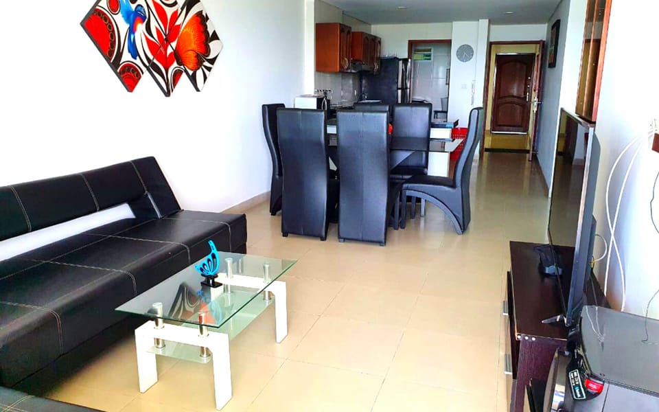 32-inch flat-screen TV with cable channels, TV