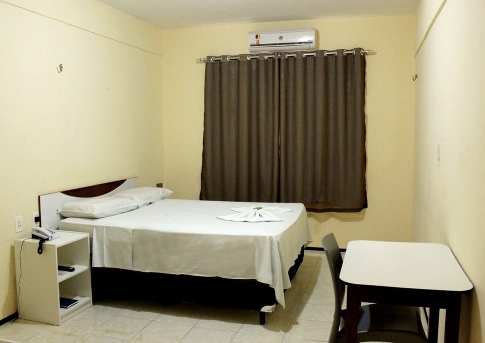 Minibar, laptop workspace, free WiFi, bed sheets