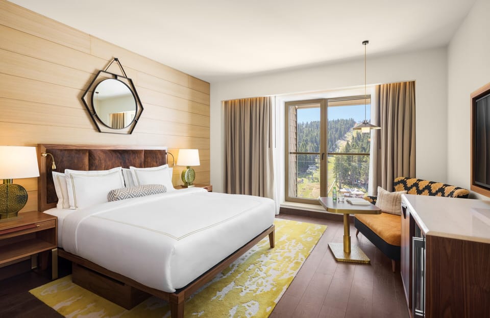 Premium bedding, pillowtop beds, minibar, in-room safe