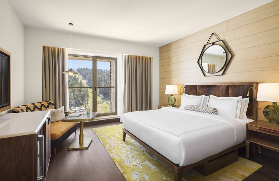Premium bedding, pillowtop beds, minibar, in-room safe