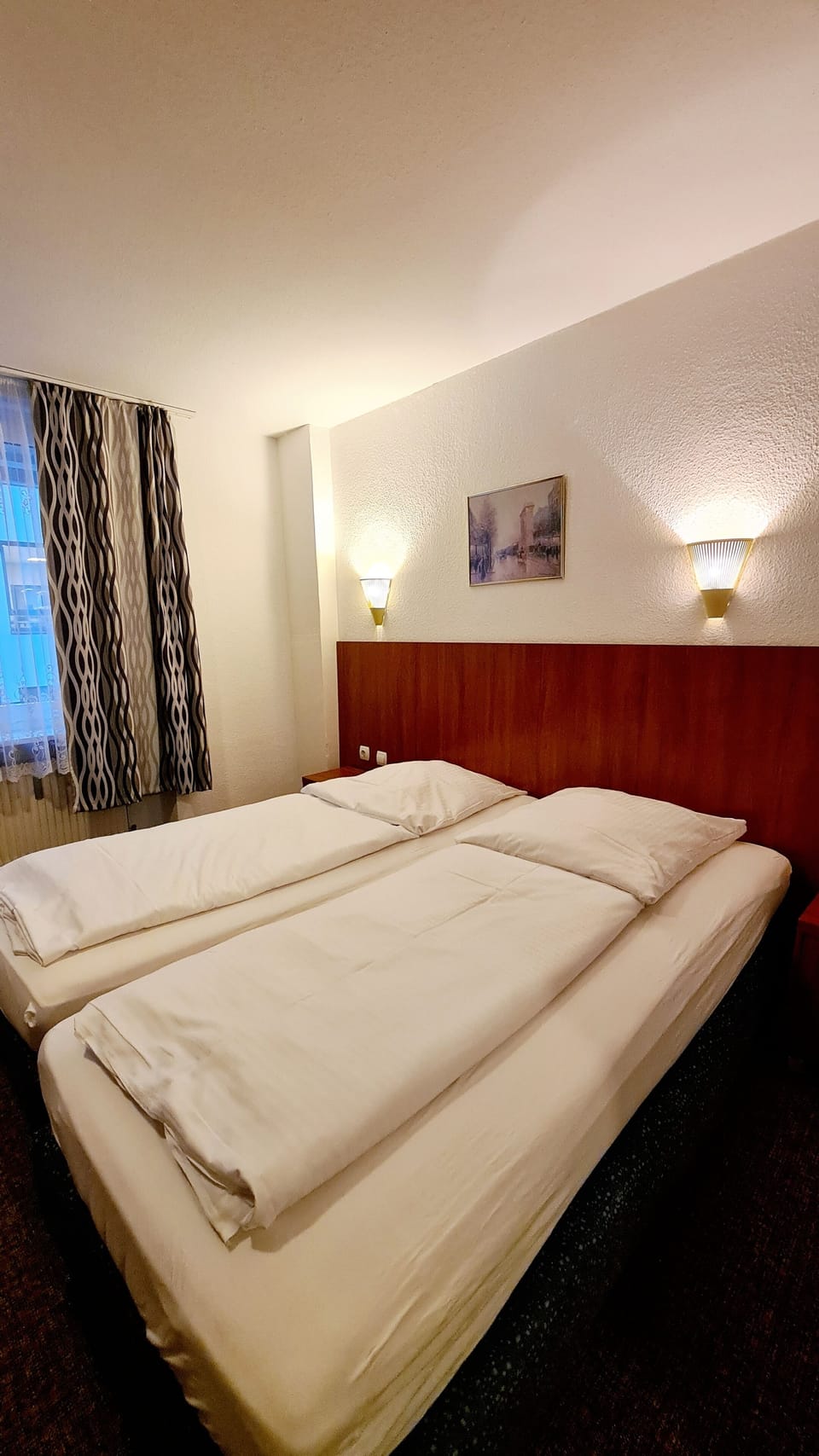 Double Room | Minibar, desk, laptop workspace, blackout drapes