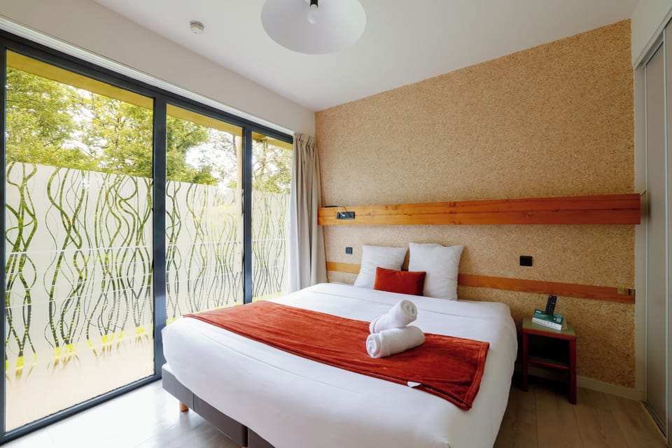 Comfort Room, 1 Bedroom | Premium bedding, down comforters, Select Comfort beds, soundproofing