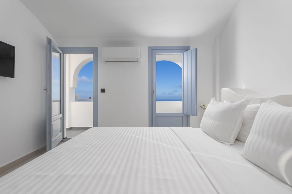 Superior Villa, Hot Tub, Sea View | Premium bedding, in-room safe, soundproofing, free WiFi