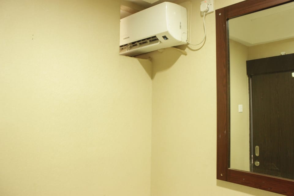 Apartment, Non Smoking, Kitchenette | Air conditioning
