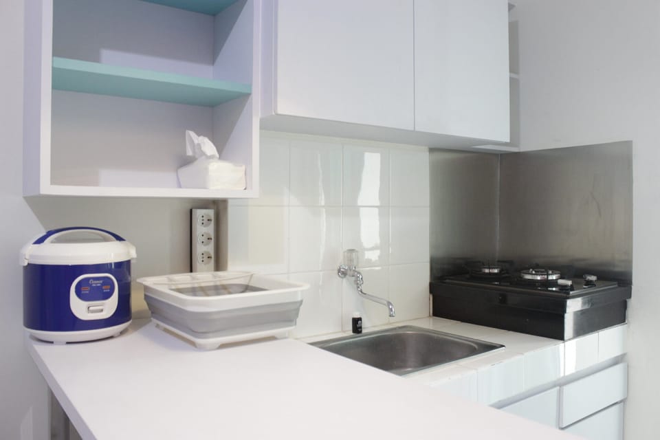 Apartment, Non Smoking, Kitchenette | Private kitchen | Fridge, stovetop, dishwasher, cookware/dishes/utensils