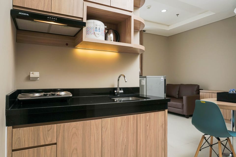 Apartment, Non Smoking, Kitchenette | Private kitchen | Fridge, stovetop, cookware/dishes/utensils
