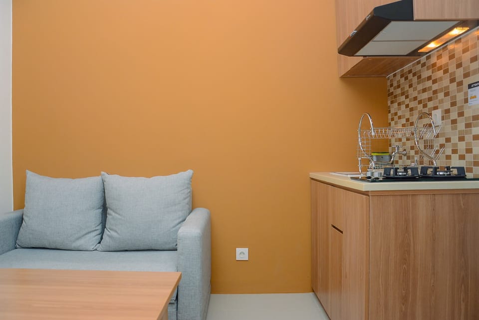 Apartment, Non Smoking, Kitchenette | Living area | TV