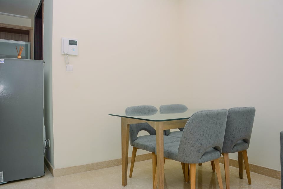 Apartment, Non Smoking, Kitchenette | Living room | TV