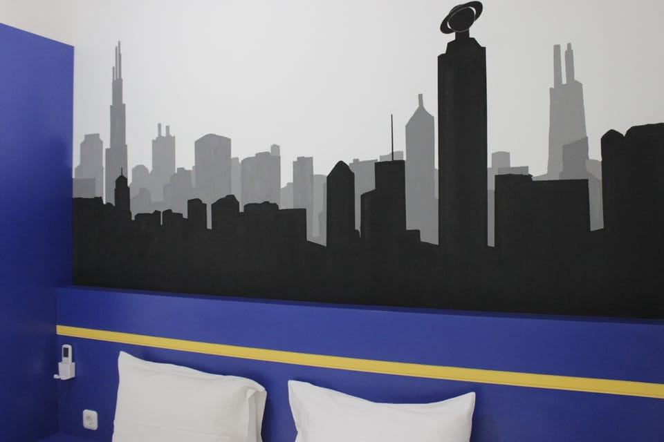 Apartment, Non Smoking, Kitchenette | 2 bedrooms, iron/ironing board, bed sheets