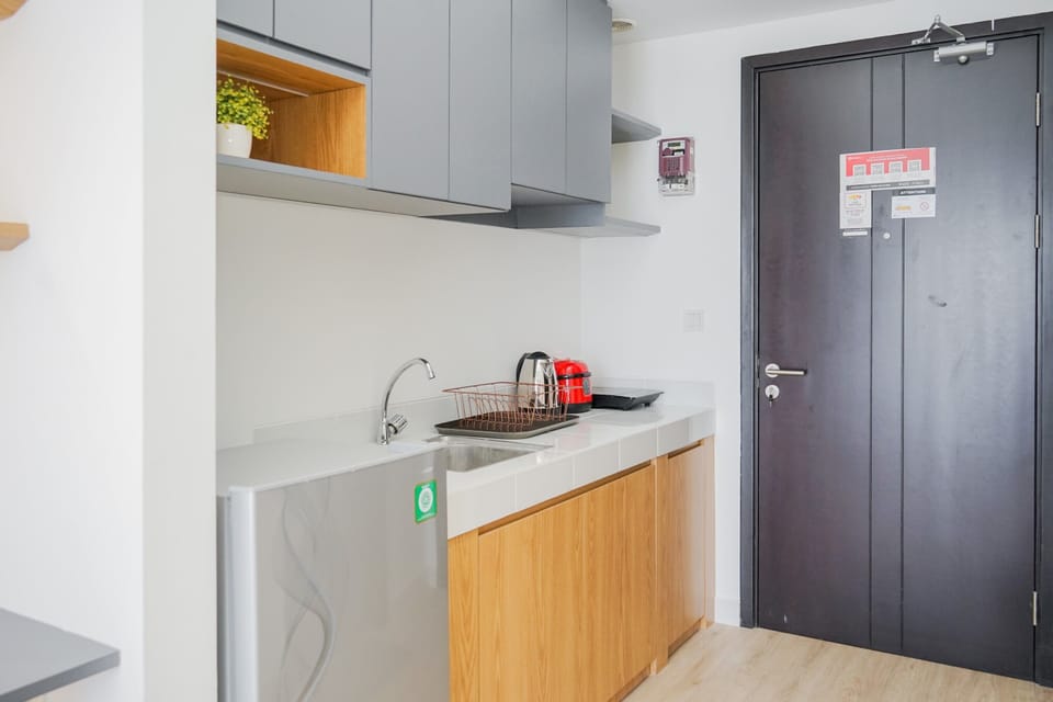 Apartment, Non Smoking, Kitchenette | Private kitchen | Fridge, cookware/dishes/utensils