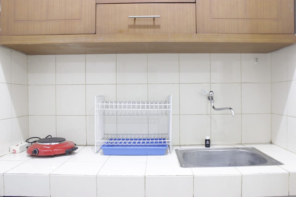 Apartment, Non Smoking, Kitchenette | Private kitchen | Fridge, stovetop, dishwasher, electric kettle