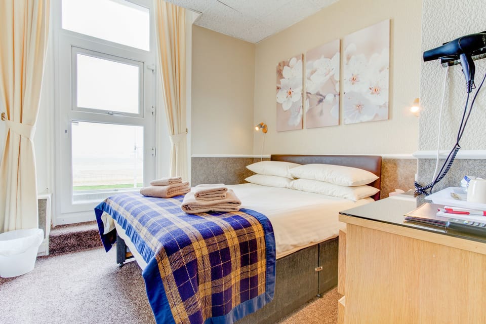 Double Sea View Room 7 | Iron/ironing board, free WiFi, bed sheets