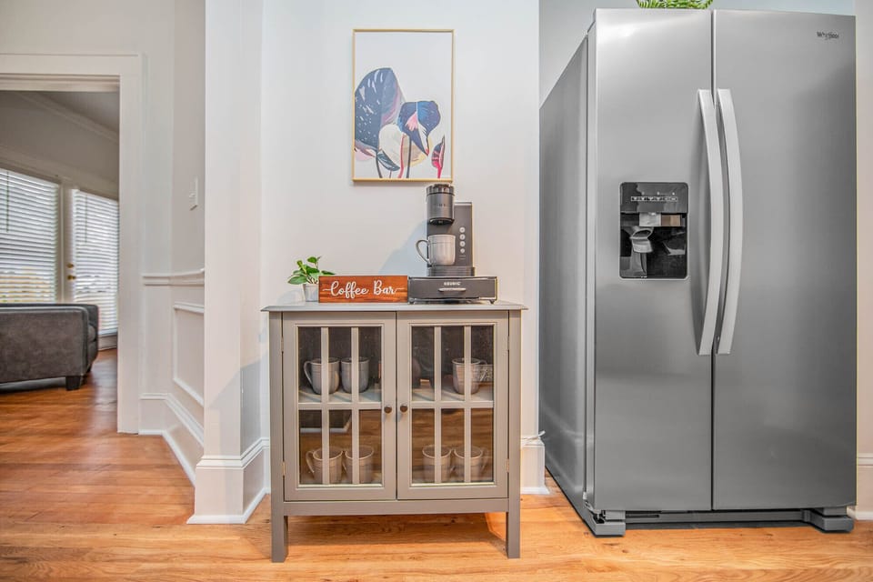 Family Apartment, 4 Bedrooms, 2 Bathrooms | Private kitchen
