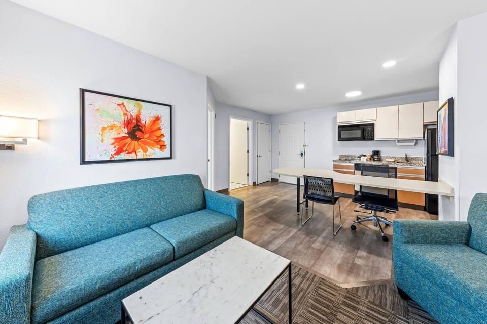 Studio Suite, 1 Queen Bed with Sofa bed, Accessible, Non Smoking (Roll-In Shower) | Hypo-allergenic bedding, desk, laptop workspace, blackout drapes