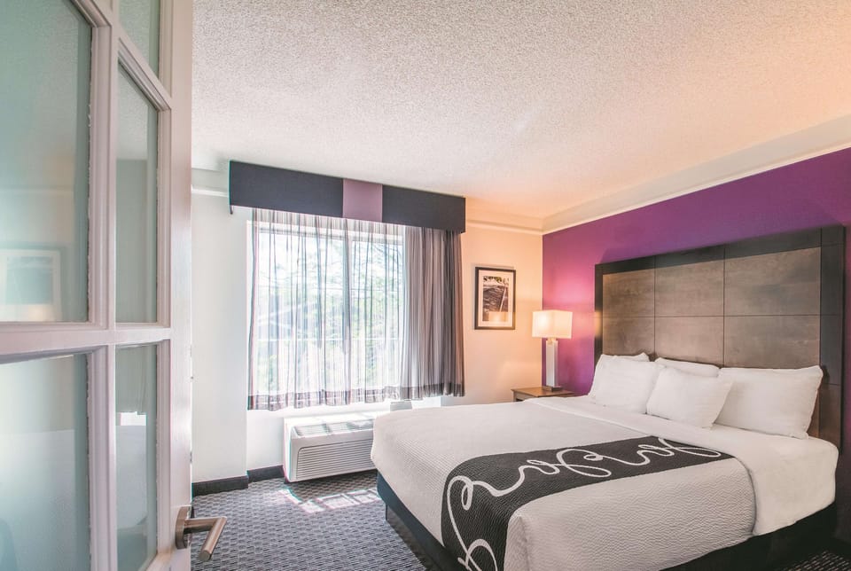Suite, 1 King Bed, Non Smoking (Water View) | Premium bedding, desk, blackout drapes, iron/ironing board