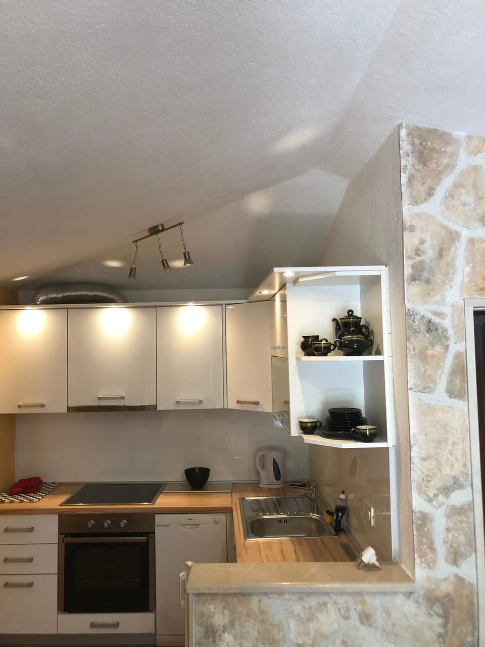 House (Three Bedroom Holiday Home) | Private kitchen | Fridge, stovetop, dishwasher, coffee/tea maker